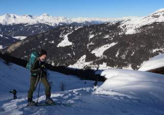 Tourengeher beim Aufstieg zur Gammerspitze.