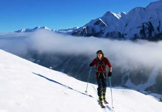 Tourengeher beim Aufstieg zum Piz da Vrin.